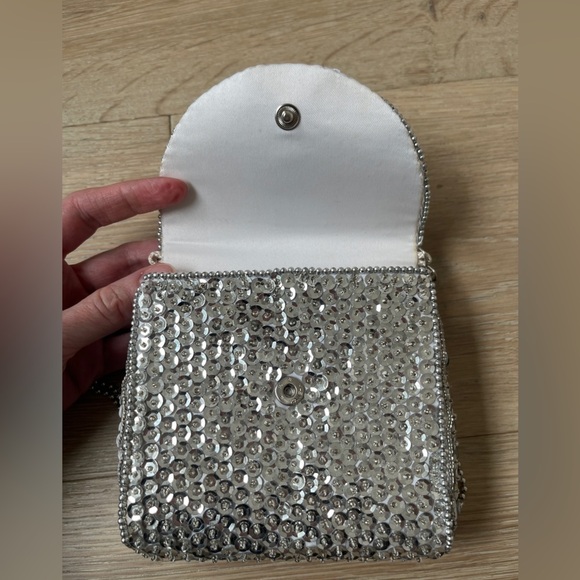 Vintage 90s Contempo Casuals Evening Silver Sequin Mini Purse Crossbody Bag - Picture 3 of 4